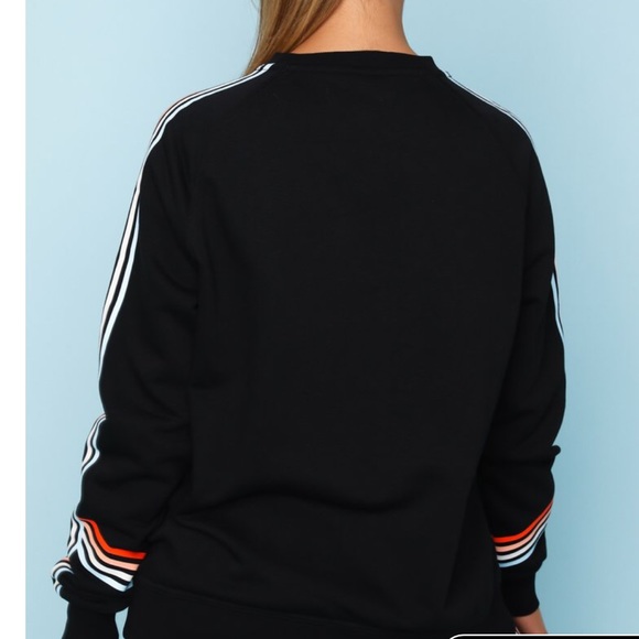 Sarah’s Day x WFA Team Captain Sweater - Picture 4 of 5